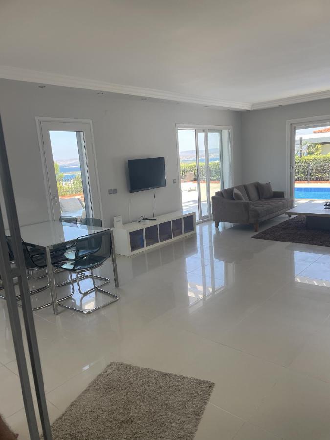 Luxury Villa With Amazing View, Çeşme Exterior foto