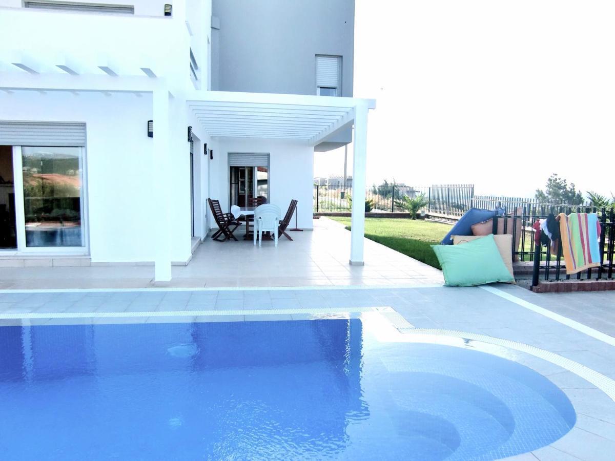 Luxury Villa With Amazing View, Çeşme Exterior foto